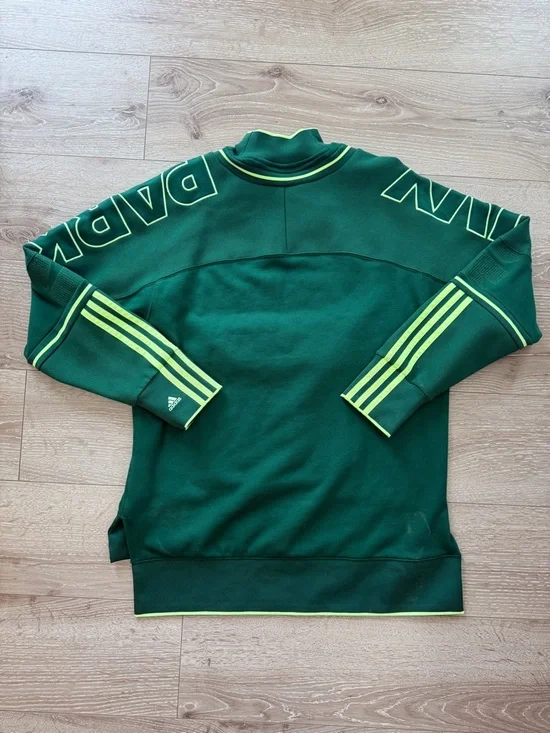 IVY PARK Green Crewneck Sweater with Yellow Trim - Picture 5 of 8